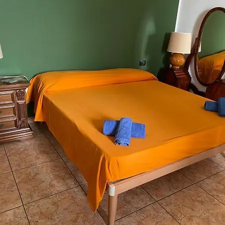 לינה וארוחת בוקר Arche